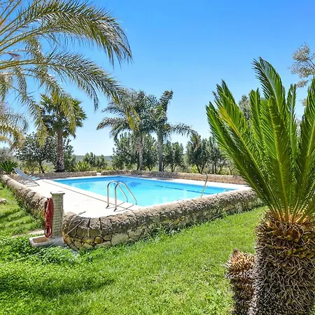 Holiday home 5 Bedroom Beautiful In *